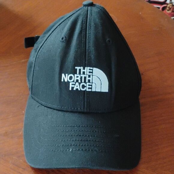 Black Baseball Cap with Embroidered Detail - Picture 1 of 3